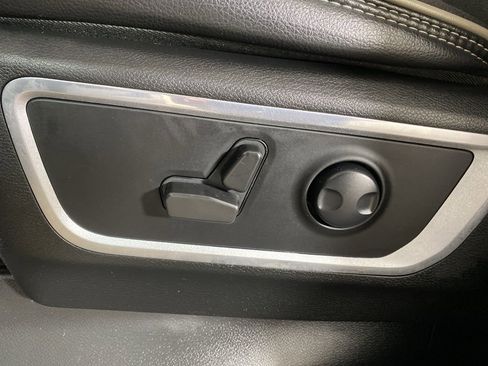 Used 2023 RAM 1500 Laramie image 13