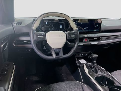 New 2025 Kia K4 GT-Line image 23