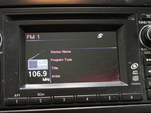 Used 2013 Subaru Forester 2.5X Premium w/ All-Weather Plus Pkg image 25