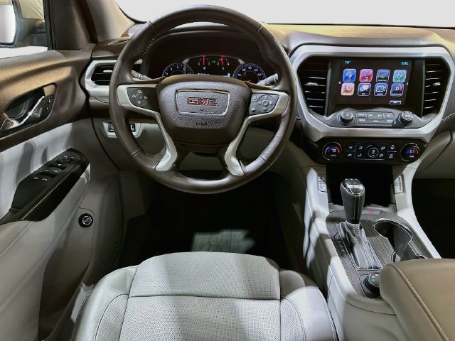 Used 2017 GMC Acadia SLT AWD/4WD image 23