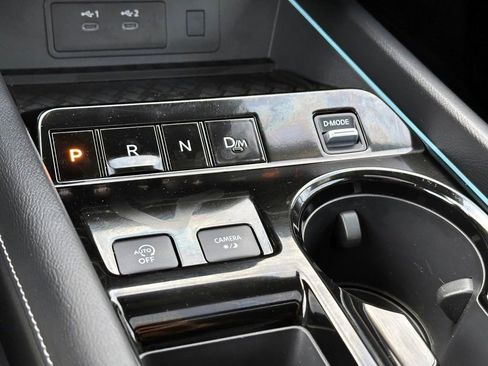 Certified 2025 Nissan Murano SL image 32