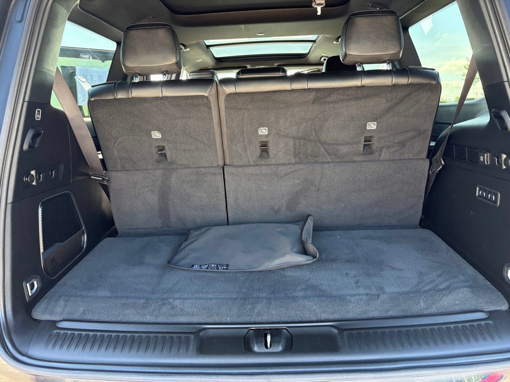 Used 2025 Jeep Wagoneer Series III w/ Premium Group I AWD/4WD image 24