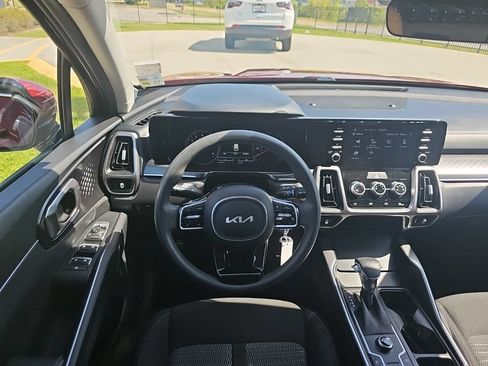 Used 2022 Kia Sorento LX FWD image 25