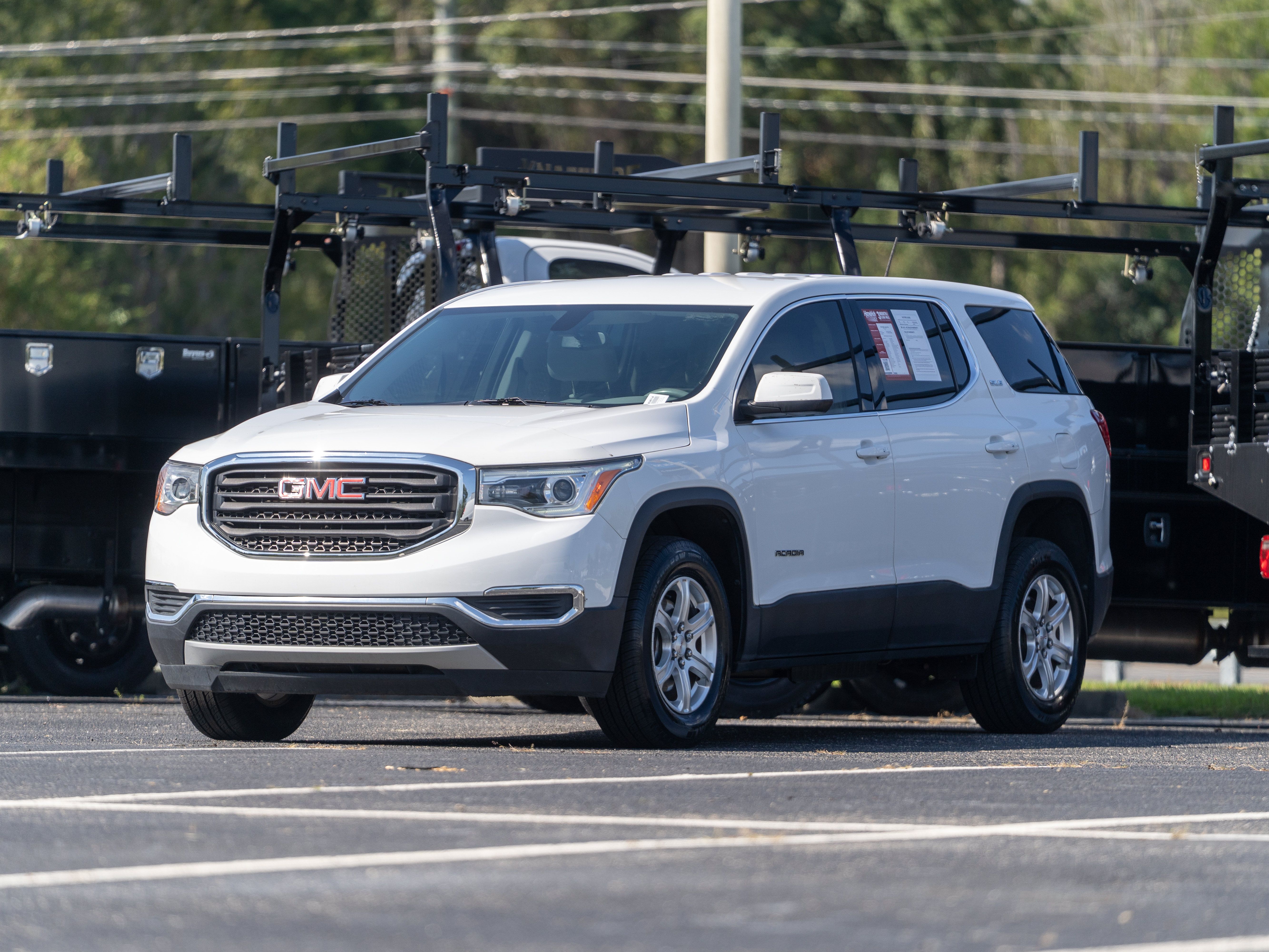 Used 2019 GMC Acadia SLE FWD image 36
