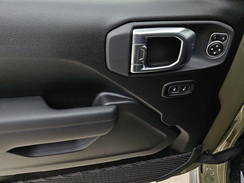 New 2026 Jeep Gladiator Mojave image 14