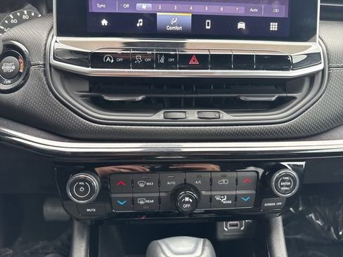 Certified 2022 Jeep Compass Altitude w/ Convenience Group image 22