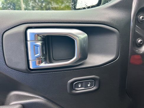 New 2026 Jeep Gladiator Sport AWD/4WD image 34