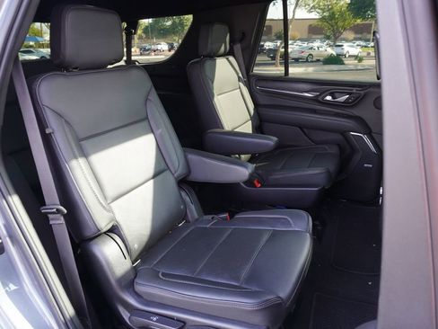 Certified 2021 GMC Yukon Denali w/ Denali Premium Package image 8