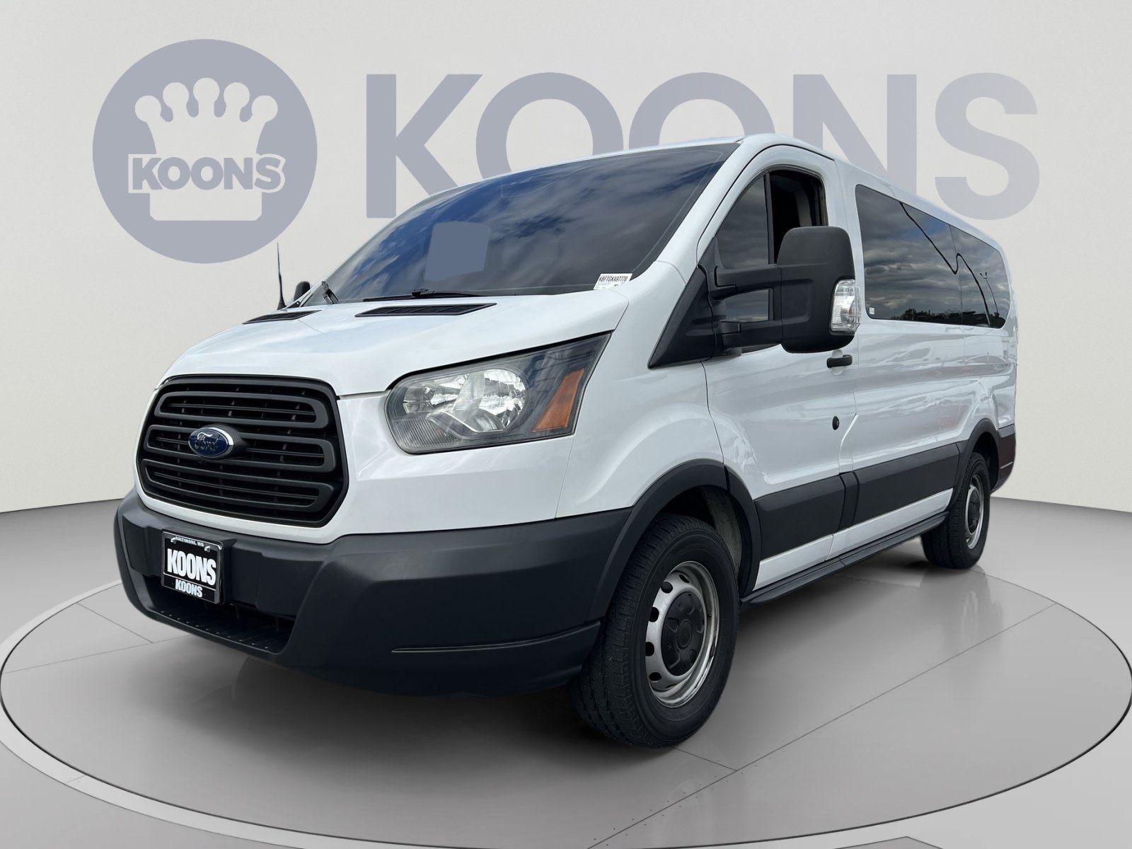 Used 2016 Ford Transit 150 XL RWD image 1