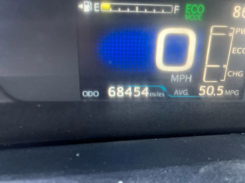 Used 2022 Toyota Prius Limited w/ Premium Convenience Package image 15