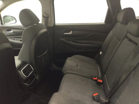 Used 2019 Hyundai Santa Fe SE image 18