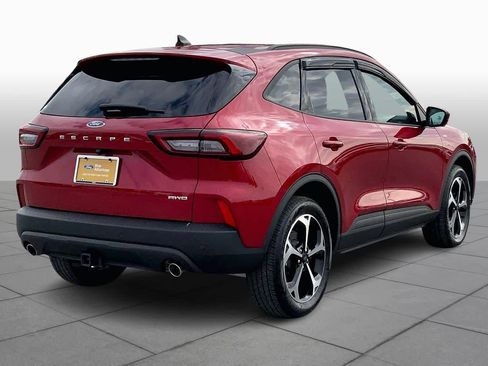 Certified 2025 Ford Escape ST-Line Select w/ Tech Pack #2 image 13