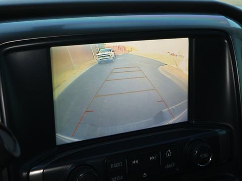 Used 2018 Chevrolet Silverado 1500 LT w/ Texas Edition image 4