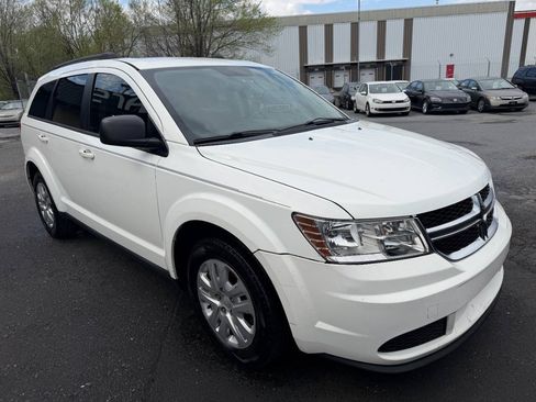 Used 2016 Dodge Journey SE w/ Flexible Seating Group FWD image 6