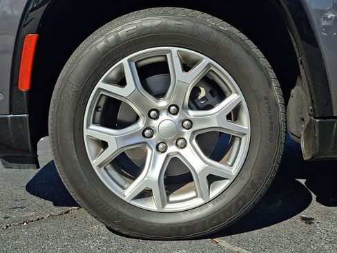 Used 2022 Jeep Wagoneer Series II image 8