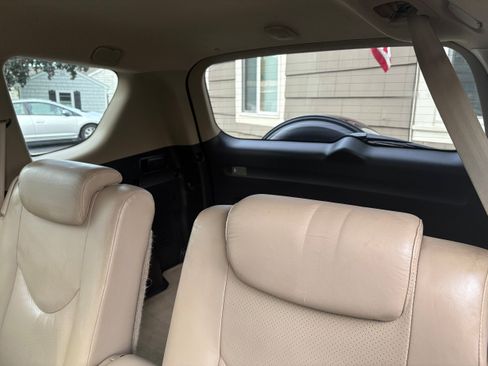 Used 2009 Toyota RAV4 Limited AWD/4WD image 18