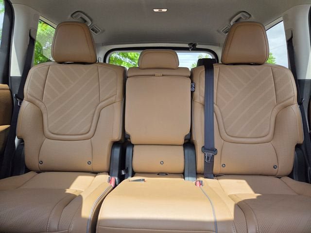 Used 2025 INFINITI QX80 Luxe w/ Cargo Package RWD image 12