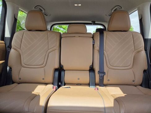 Used 2025 INFINITI QX80 Luxe w/ Cargo Package RWD image 12
