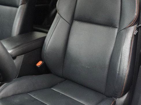 Used 2017 Toyota RAV4 SE AWD/4WD image 4