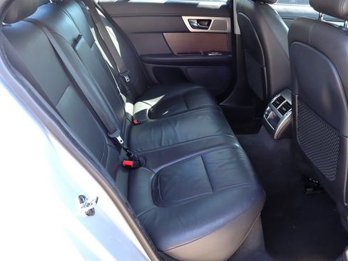 Used 2012 Jaguar XF image 21