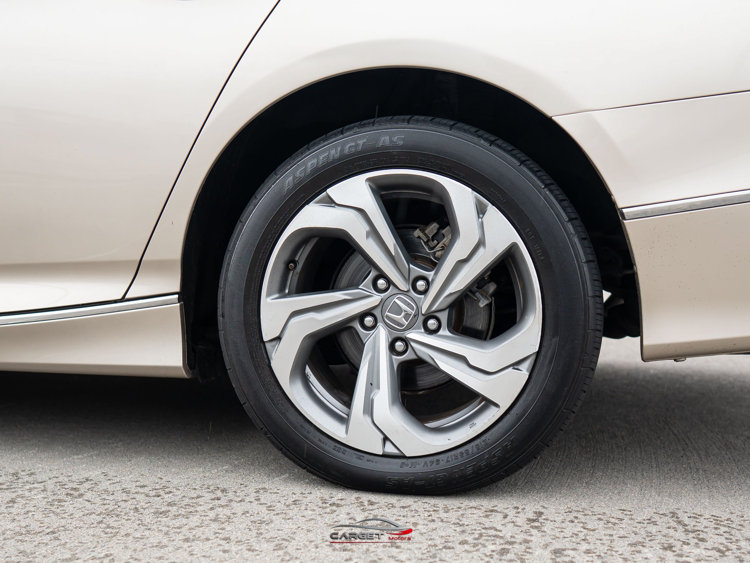 Used 2020 Honda Accord EX image 12