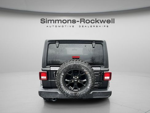 Used 2022 Jeep Wrangler Willys image 6