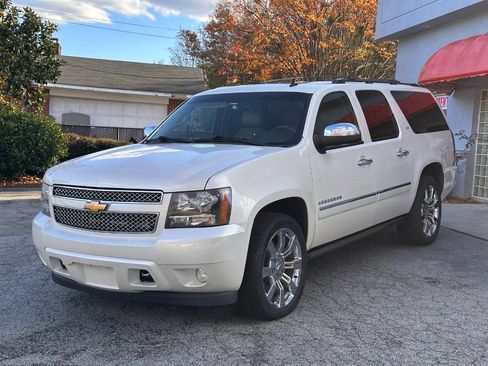 Used 2012 Chevrolet Suburban LTZ image 1