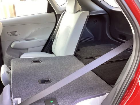 New 2026 Hyundai Kona SE image 24