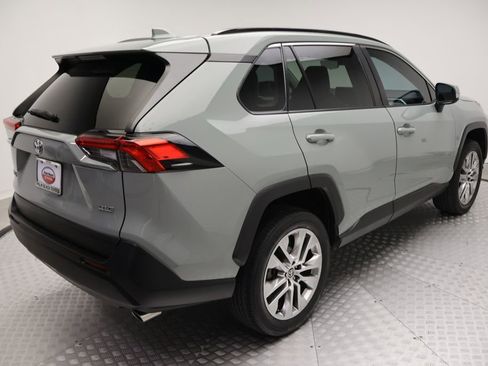 Used 2023 Toyota RAV4 XLE Premium FWD image 8