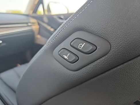 Used 2024 Genesis G80 Advanced image 29