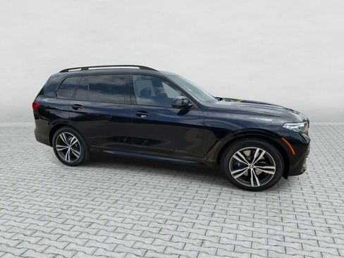 Used 2021 BMW X7 M50i AWD/4WD image 9
