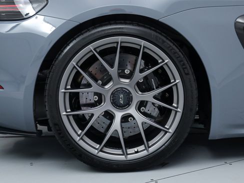 Used 2023 Porsche 718 Cayman GT4 RS RWD image 43