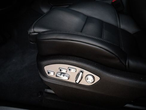 New 2026 Porsche Macan S AWD/4WD image 17