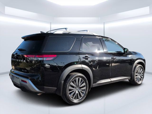 Used 2025 Nissan Pathfinder SL w/ SL Premium Package AWD/4WD image 3
