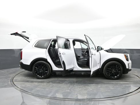 Used 2021 Kia Telluride SX w/ SX Prestige Package image 50