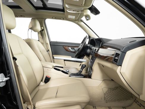 Used 2010 Mercedes-Benz GLK 350 2WD image 27