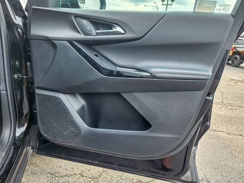 Used 2025 Chevrolet Equinox LT image 19