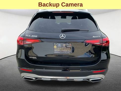 Used 2025 Mercedes-Benz GLC 300 4MATIC image 12