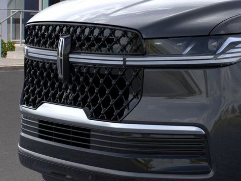 New 2026 Lincoln Navigator L Reserve image 47