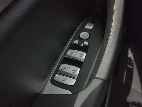 Used 2024 BMW X3 sDrive30i w/ Convenience Package RWD image 19