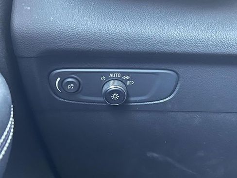 Certified 2023 Buick Envision Essence image 29