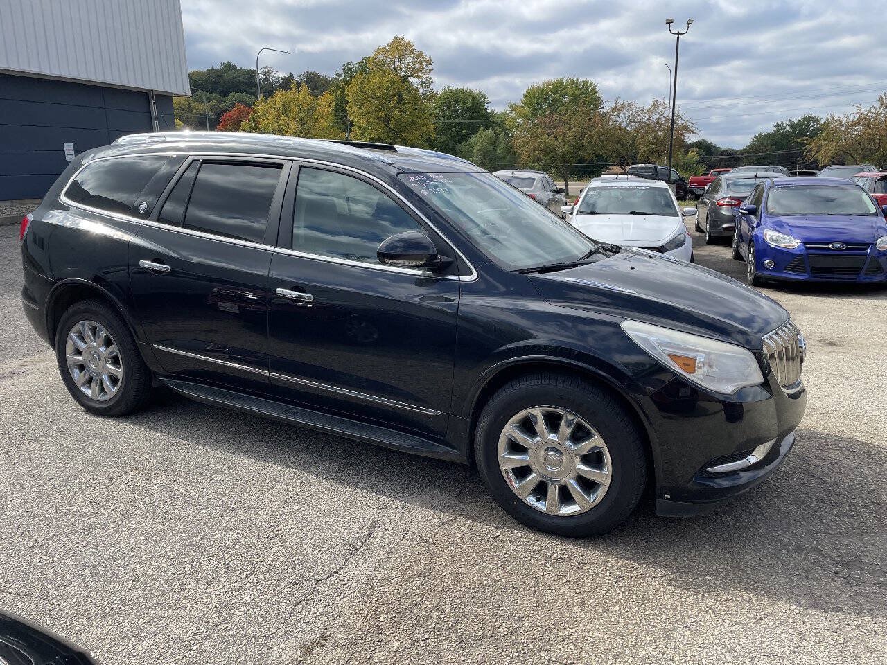 Used 2013 Buick Enclave Premium w/ Trailering Provision Package AWD/4WD image 2