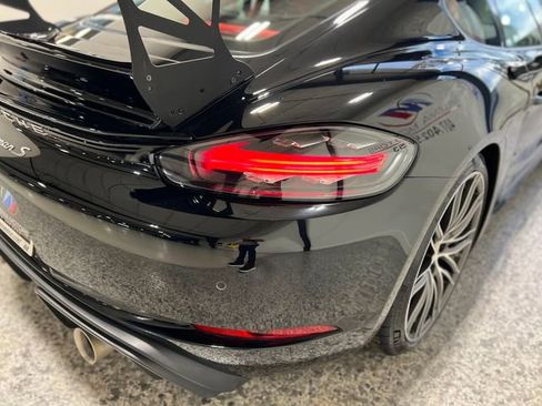 Used 2017 Porsche 718 Cayman S image 33