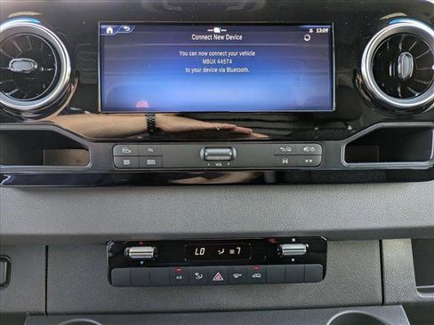 New 2025 Mercedes-Benz Sprinter 2500 image 12