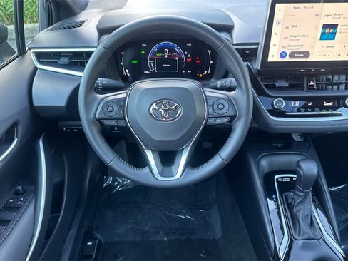Certified 2025 Toyota Corolla SE image 13