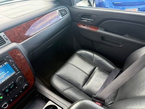 Used 2011 Chevrolet Tahoe LT image 18