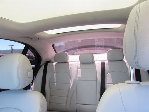 Used 2016 Mercedes-Benz C 300 Sedan image 21
