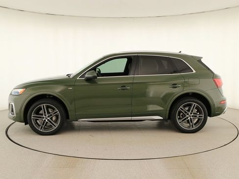 Certified 2021 Audi Q5 e Prestige w/ Prestige Package AWD/4WD image 2