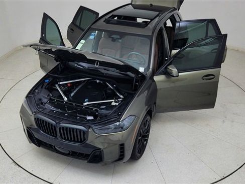 Used 2026 BMW X5 sDrive40i w/ M Sport Package image 85