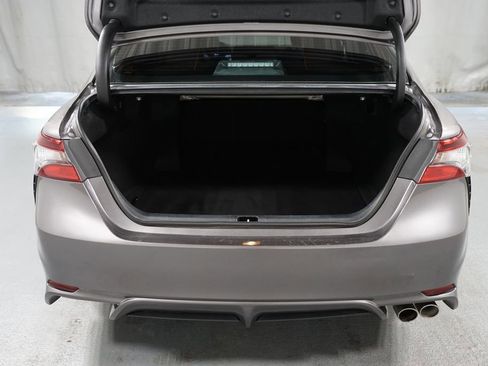 Certified 2021 Toyota Camry SE w/ Convenience Package FWD image 33